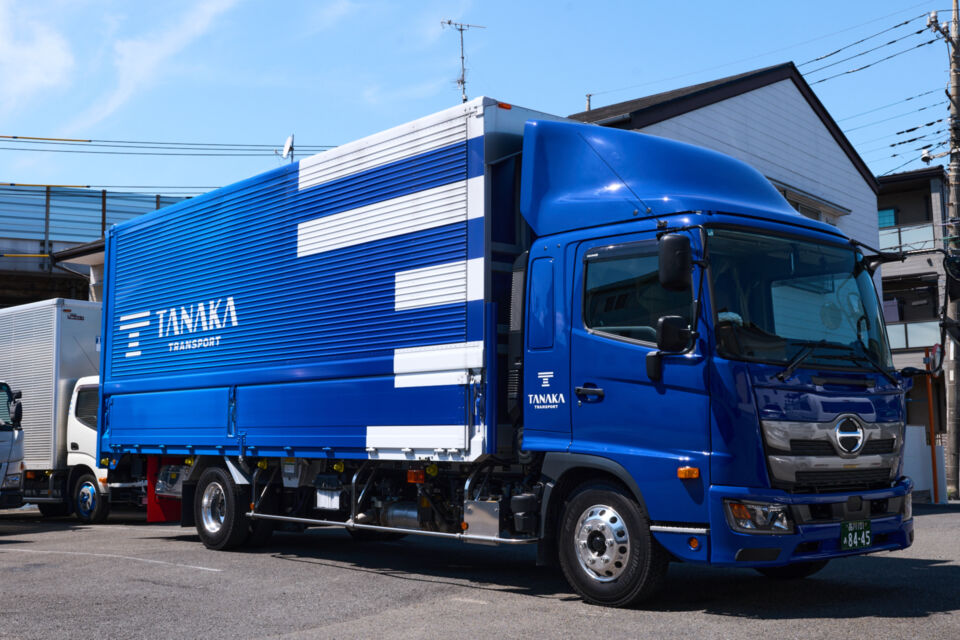 信頼を運ぶ運送会社として、理念と共鳴するプロジェクトへの寄付を~田中陸運株式会社~