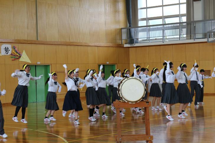 長久手市にある中学校の授業風景。
