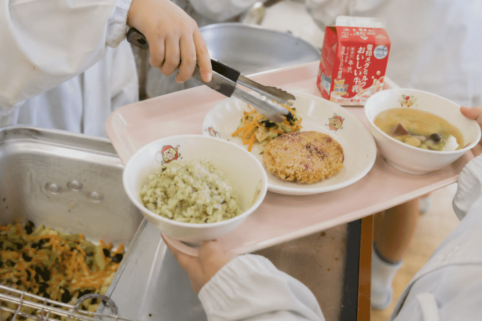 給食,子ども,学校