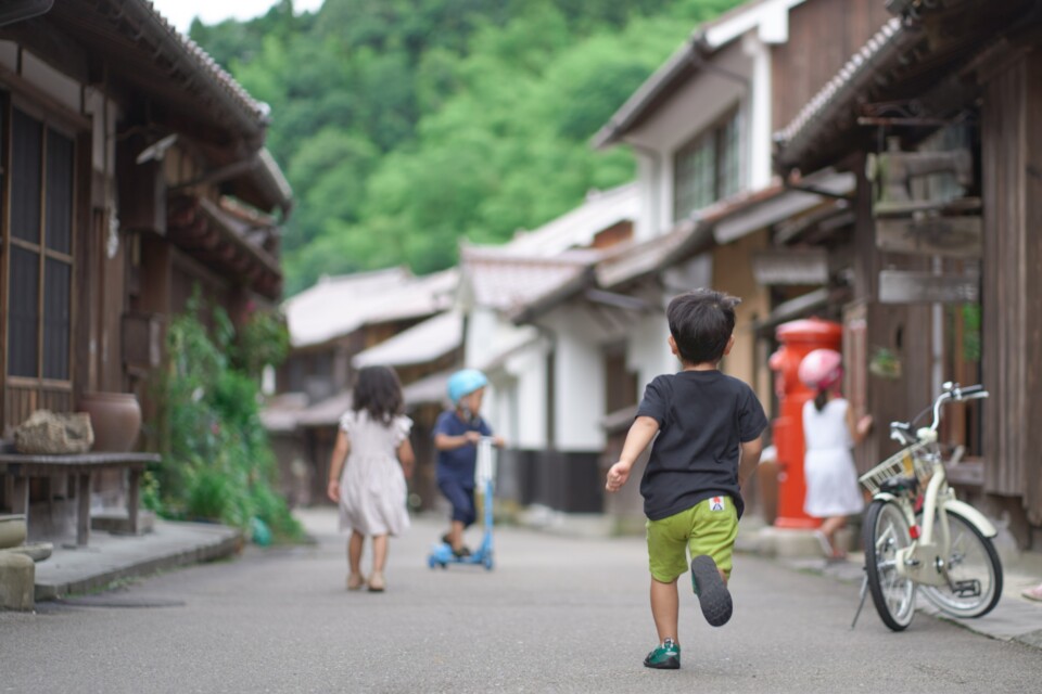 世界遺産の子供達