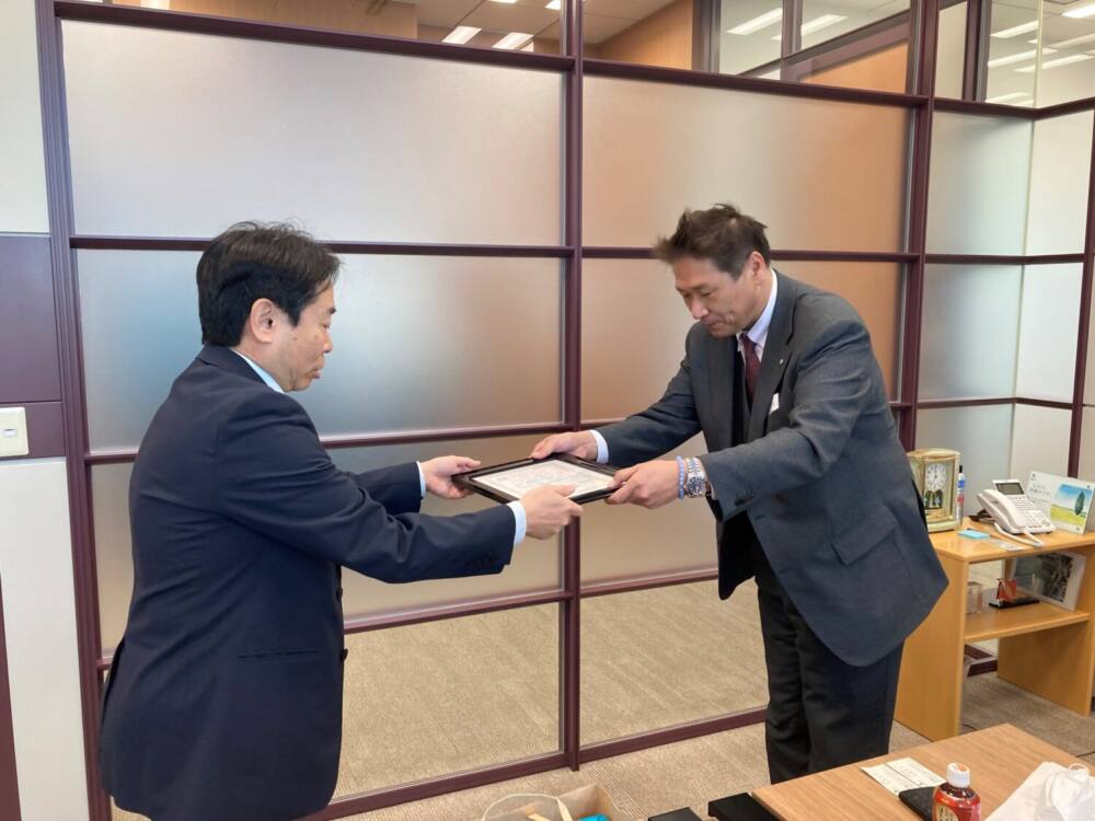 株式会社三井不動産アコモデーションファンドマネジメント様より佐賀県みやき町にご寄付をいただきました